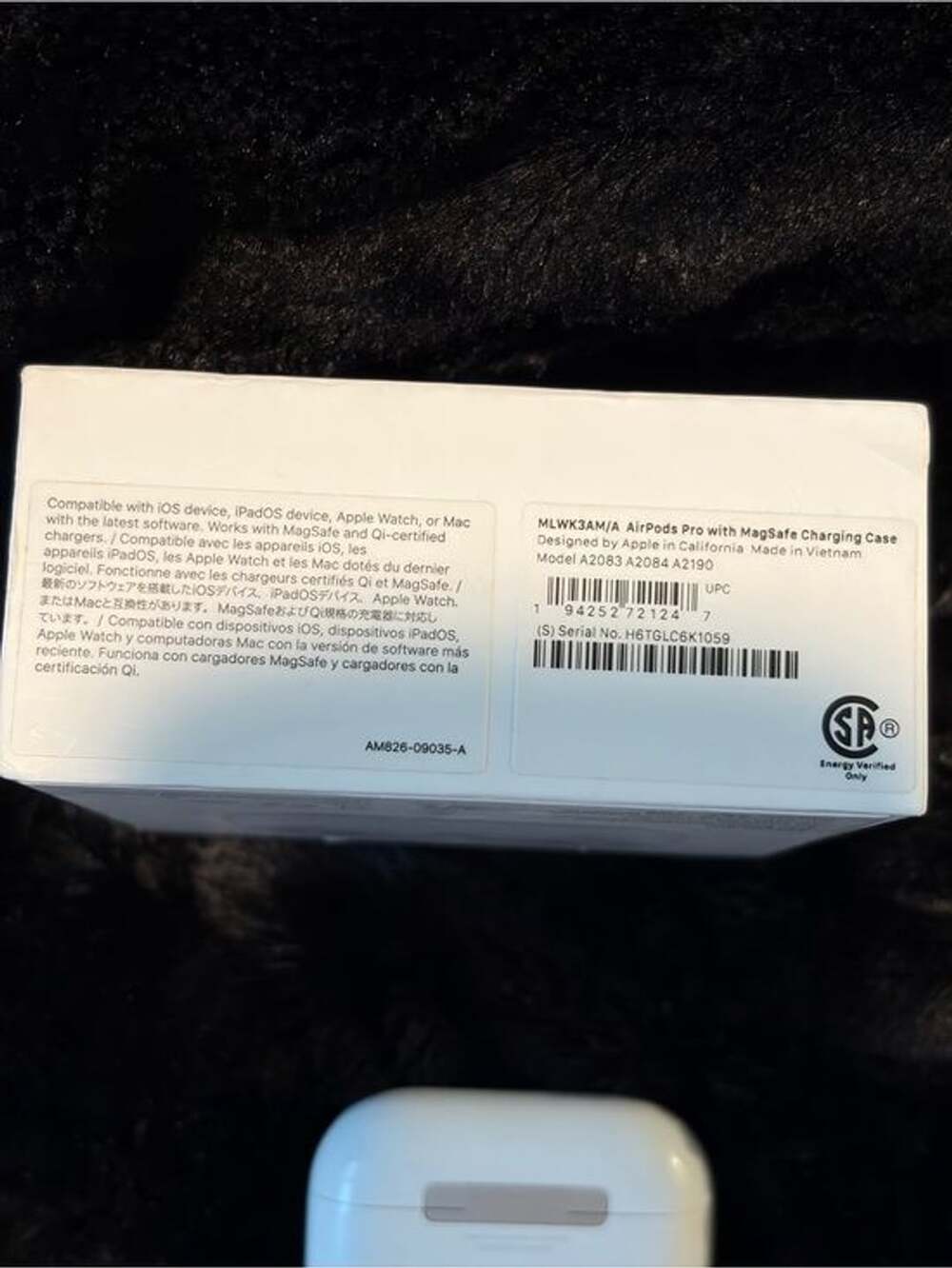 Apple AirPods Pro with Charging Case - First Generation - Picture 7 of 8